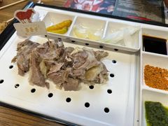 -百年吾吾子手抓肉羊羔肉(山西巷店)
