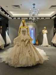 点击看大图 -GRACE KELLY婚纱与礼服(北京店)
