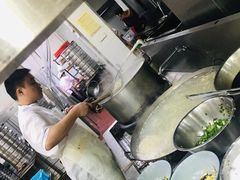 -天天锅贴王(迎凤街店)