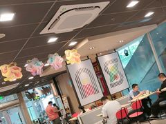 -麦当劳(轻轨曹杨路店)
