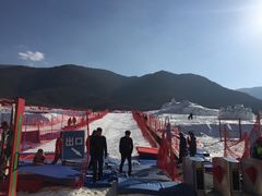 -鳌山滑雪度假区