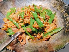 -费大厨辣椒炒肉(高铁吾悦广场店)