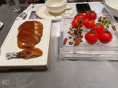 酥不腻烤鸭-小大董·烤鸭(观景餐厅·南京西路店)