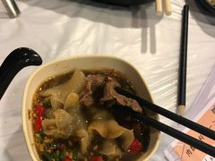 -鲜入围煮花胶鸡海鲜火锅