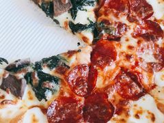 新奥尔良风情烤肉比萨-必胜客(机场路店)