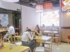 -魔都三兄弟酸辣粉·蘸卤炸串(虹桥万科店)