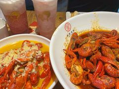 -叶派龙虾•招牌香辣蟹·海鲜(中海国际店)