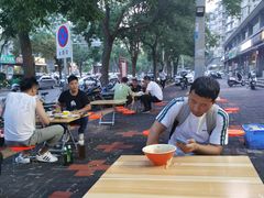-疯狂牛骨饸饹面(光华路店)