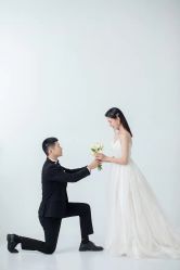 -雪中彩影婚纱摄影·微光艺术中心