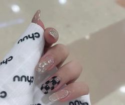 -H12 STAR日式美甲美睫专门店