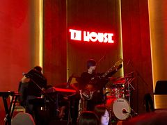 -TZ House音乐现场(来福士中心店)