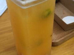 白桃气泡水-米阿糯糕团•酒酿•甜品(莫愁店)