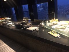 -唐拉雅秀酒店-西锦汇空中BBQ·思创餐厅