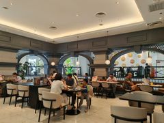 -必胜客(砂之船中东奥莱店)