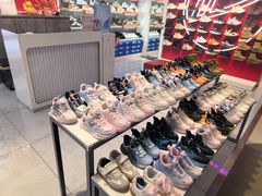 -回力(北京西铁营万达广场店)