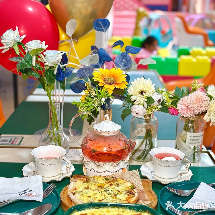 福州这家亲子餐厅，把游乐场搬进餐厅，玩疯了