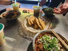 -薛记襄阳香辣牛肉面(平安路店)