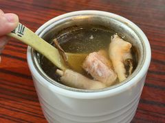 茶树菇龙骨炖鸡脚汤-荔园小馆(园岭新村二期店)