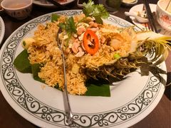 -大头虾越式风味餐厅(光明广场店)