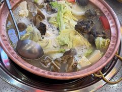 -阿婆情腊排骨火锅(金虹路店)