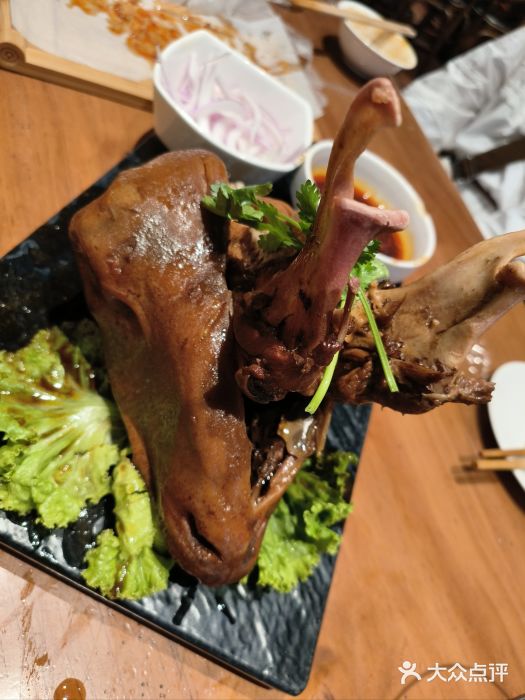 清真有奴思烤肉坊(酒泉路店)糊辣羊头图片