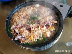 -赶海部落海鲜城(海阳路店)