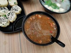 -小杨生煎(金山百联购物中心3楼店)
