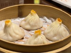 蟹粉小笼-成隆行·蟹王府(九江路店)