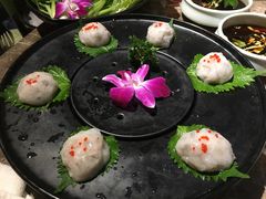 -三人行骨头王火锅(长寿店)