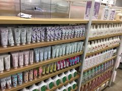 -名创优品(天津市河东万达广场店)