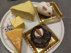 -黑金·寻焰自助百汇·烤肉·火锅(中街店)