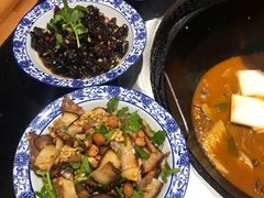 -锅来乐地锅鸡(安亭店)