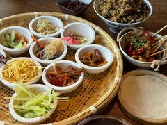 -包整·丝娃娃(一览甲秀楼风景店)