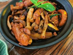 三杯蘑菇鸡-中8楼风尚云南菜(颐堤港店)