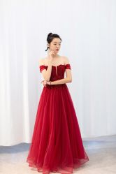 -洋洋婚纱品牌集合店