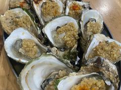 -蚝哥花姐湛江烤生蚝(美丽湾市场店)