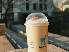 金观音乌龙轻乳茶-瑞幸咖啡(绿地新都会9号楼店)