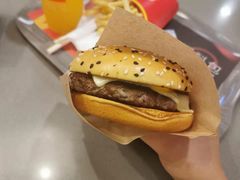 -麦当劳(龙之梦购物中心店)