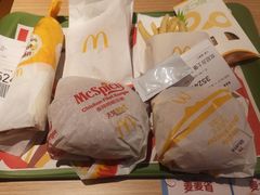 -麦当劳(徐汇漕溪北路百脑汇店)