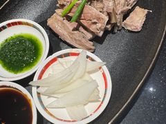 牧民手抓草原羊肉-塔哈尔·新疆盛宴(复地活力城店)