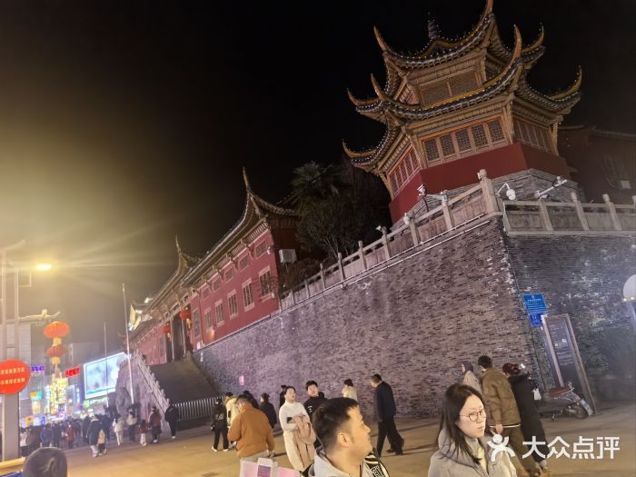 淮河路步行街图片