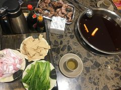 -肖肖酸萝卜鱼火锅(总店)