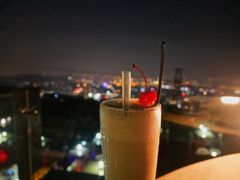 -草山夜未眠景观餐厅