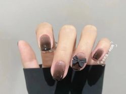 -悦指间美甲美睫
