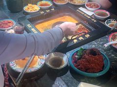-老牌坊云南鱼豆花火锅(哈西万达店)