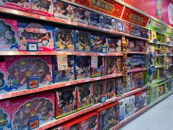 -TOYSRUS玩具反斗城(重庆来福士店)