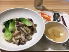 -轻蔬不用等·素食(江苏路店)