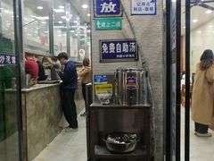 -刘信牛羊肉泡馍小炒(回民街店)