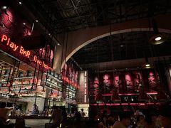 -FOUR PLAY BAR