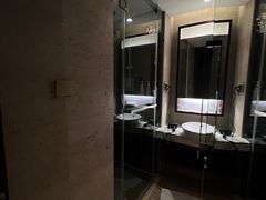 -上海龙之梦万丽酒店